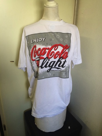 8448-1 € 5,00 coca cola T-shirt maat XL